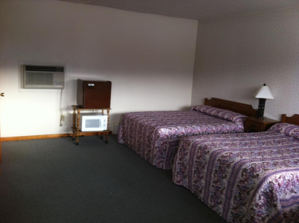 Ladd Brook Inn Pownal Bagian luar foto